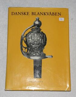 Danske Blankvåben (Skrevet af Kay S. Nielsen)