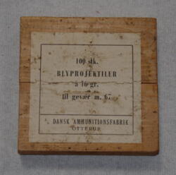 Trækasse med 100 stk. blyprojektiler (M/1867)
