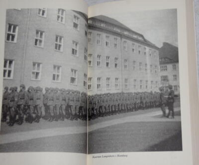 2 stk. bøger: K.B. Martinsen + Hitlers Vikinger