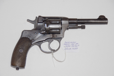 Russisk Revolver / Nagant M/1895