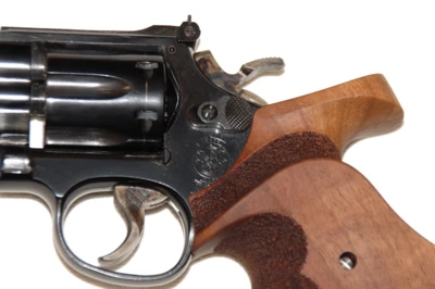 Smith & Wesson - Model 17-6
