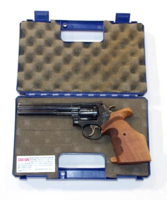 Smith & Wesson - Model 17-6