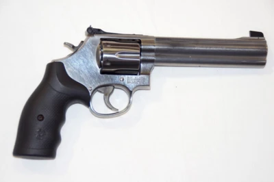 Smith & Wesson - Model 686-6