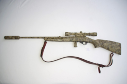 Tysk "Camouflagefarvet" Anschütz Salonriffel - Kal. .22 LR