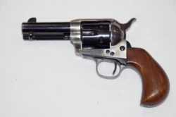 Uberti revolver - Model 1873 SAA - Kaliber .44 Spl.
