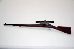 Dansk 1889/Otterup riffel med kikkert - kaliber 8 x 58 RD